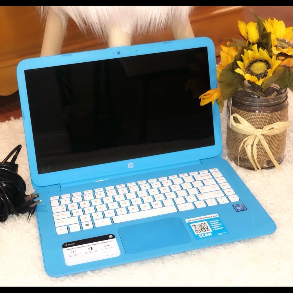 HP 14” Laptop in Blue❕💙